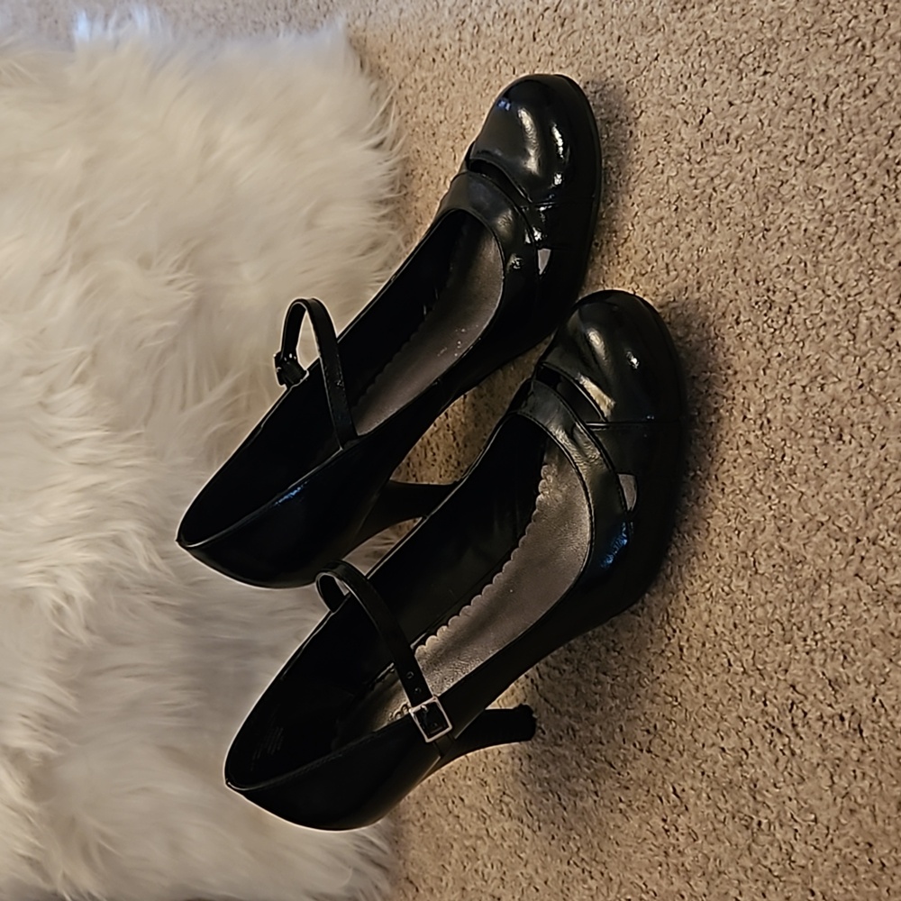 Women's Black Heels Size 11